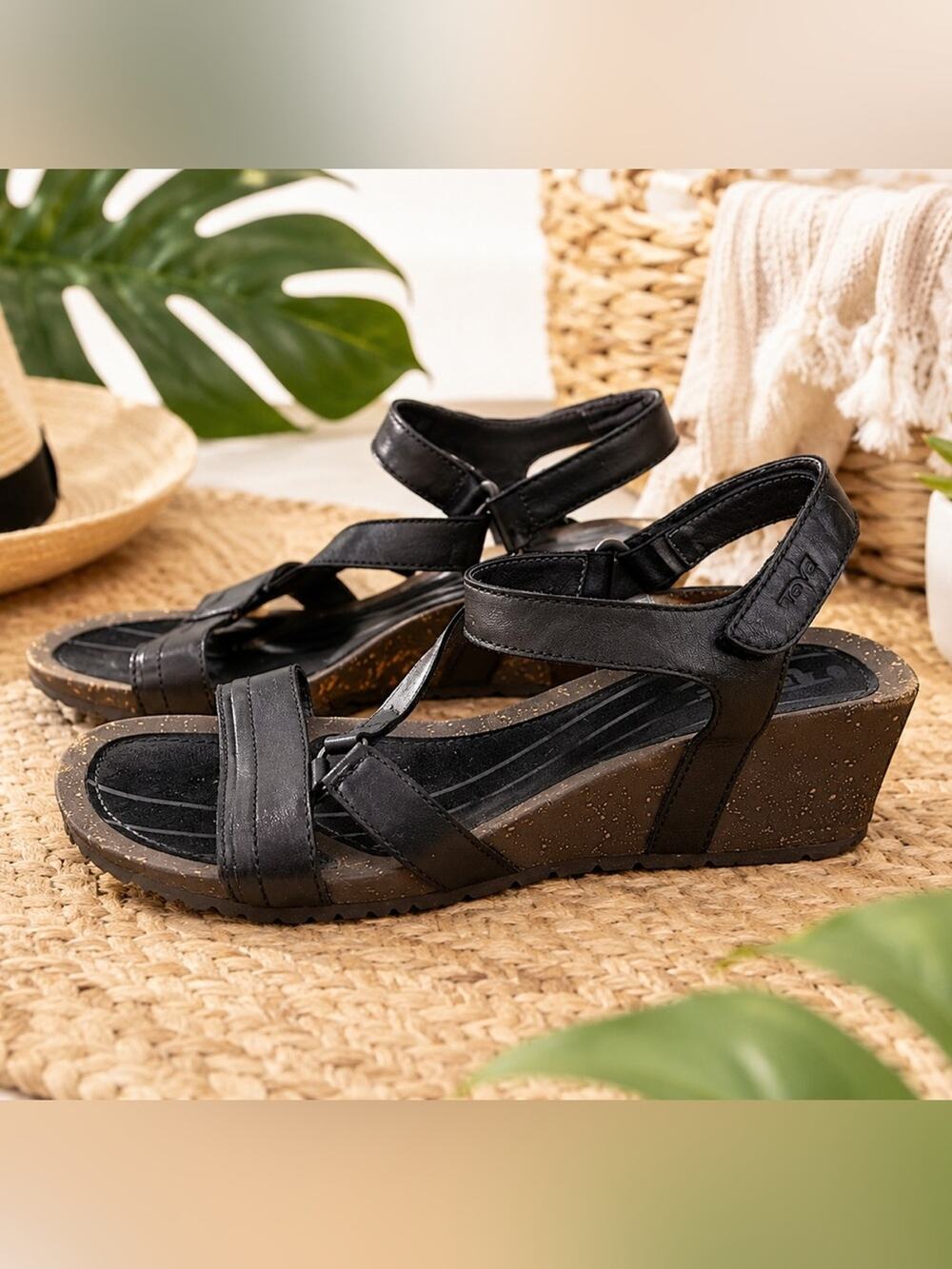 Teva Cabrillo Crossover Wedge Sandals Black Leather Comfort Sandals Size 10